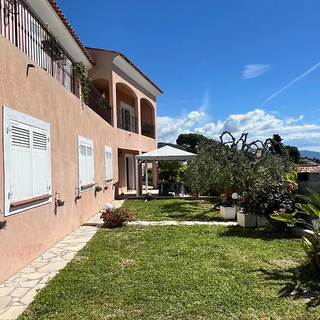 Via Mezza Holiday home